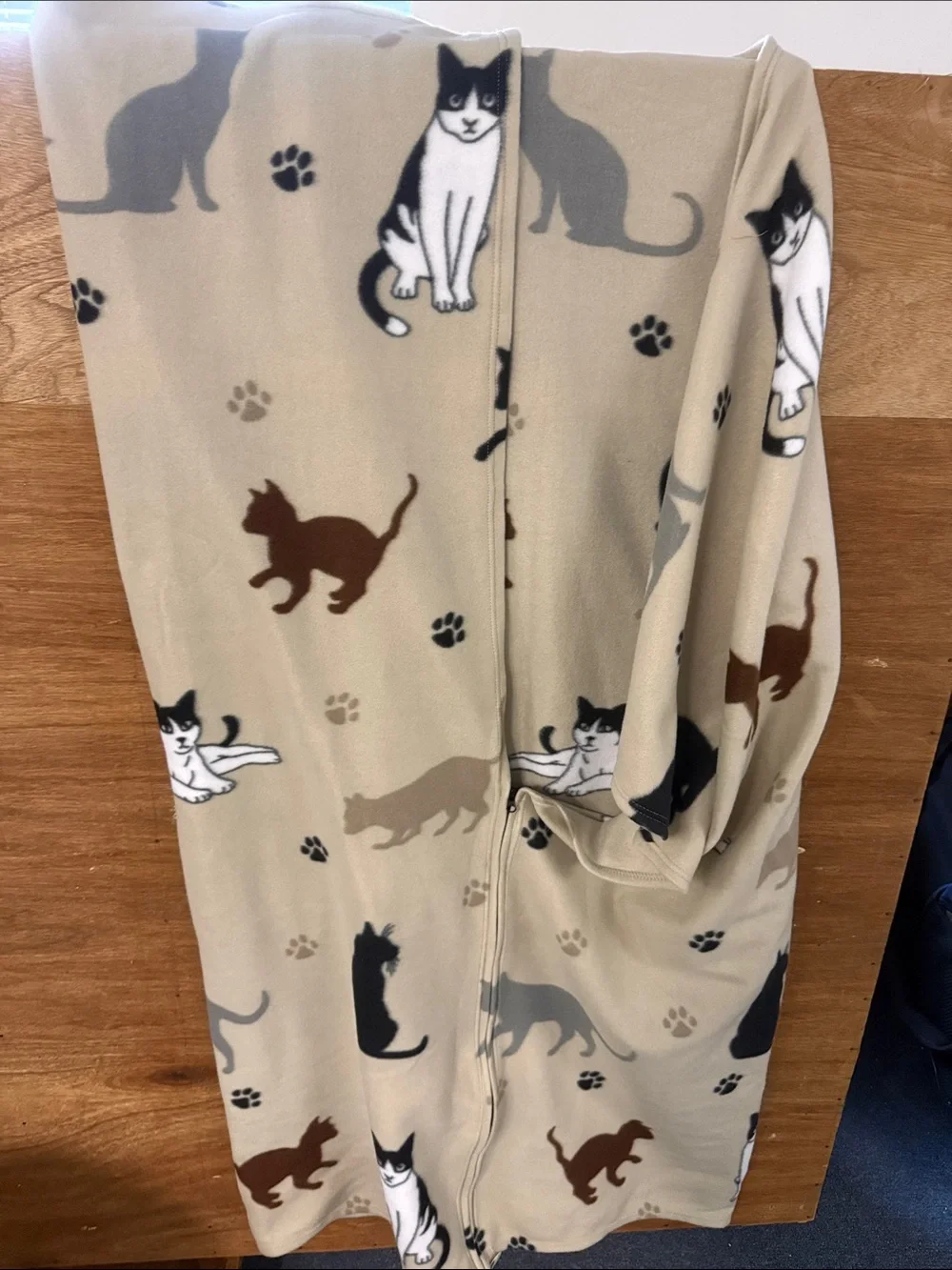 Beige Cat-Print Pet Blanket by